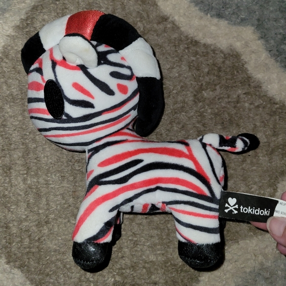 Tokidoki Aurora 7.5" Zamba Unicorn - Picture 3 of 9